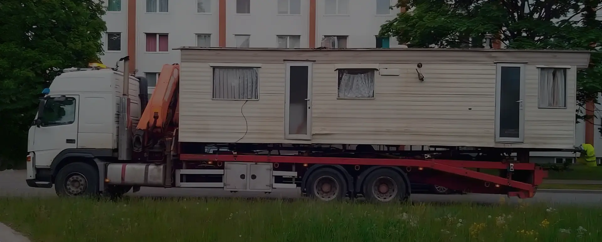 Получить онлайн цены на доставку низким тралом дом вагона в рабочем поселке Верхний Баскунчак (Южный округ - Астраханская область) на сайте самостоятельно
